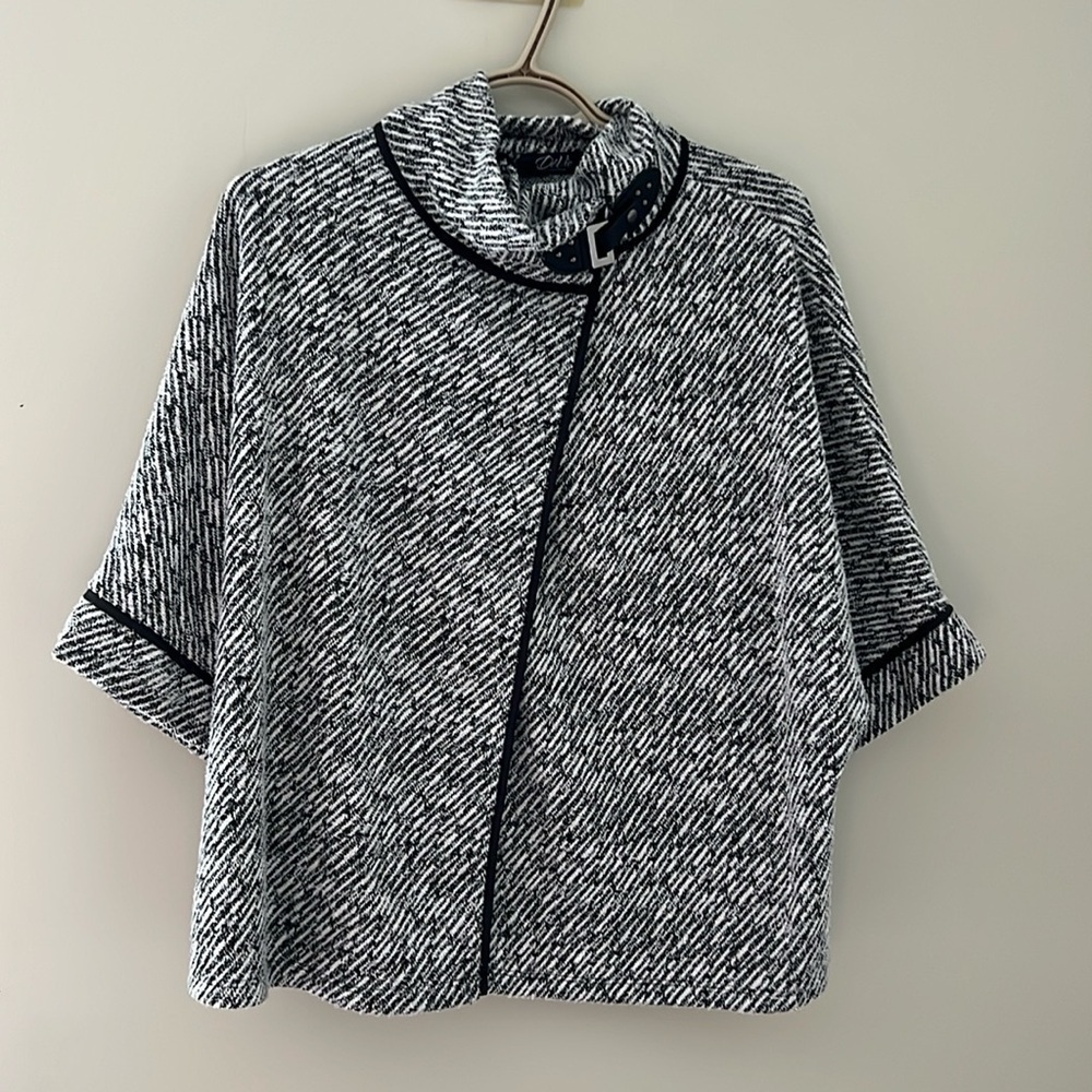 Delvie Collection Textured Open Front Jacket Black White Size S